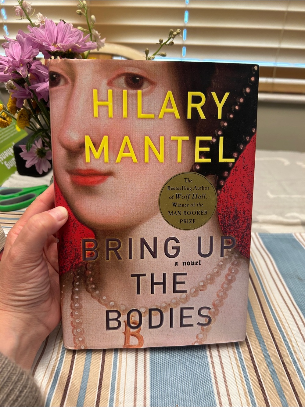 Hilary Mantel - Bring Up the Bodies (Yellow & Red Cover)
